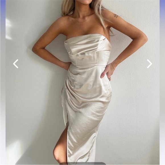 Selfie Leslie Cream Strapless Midi Dress - Picture 4 of 5